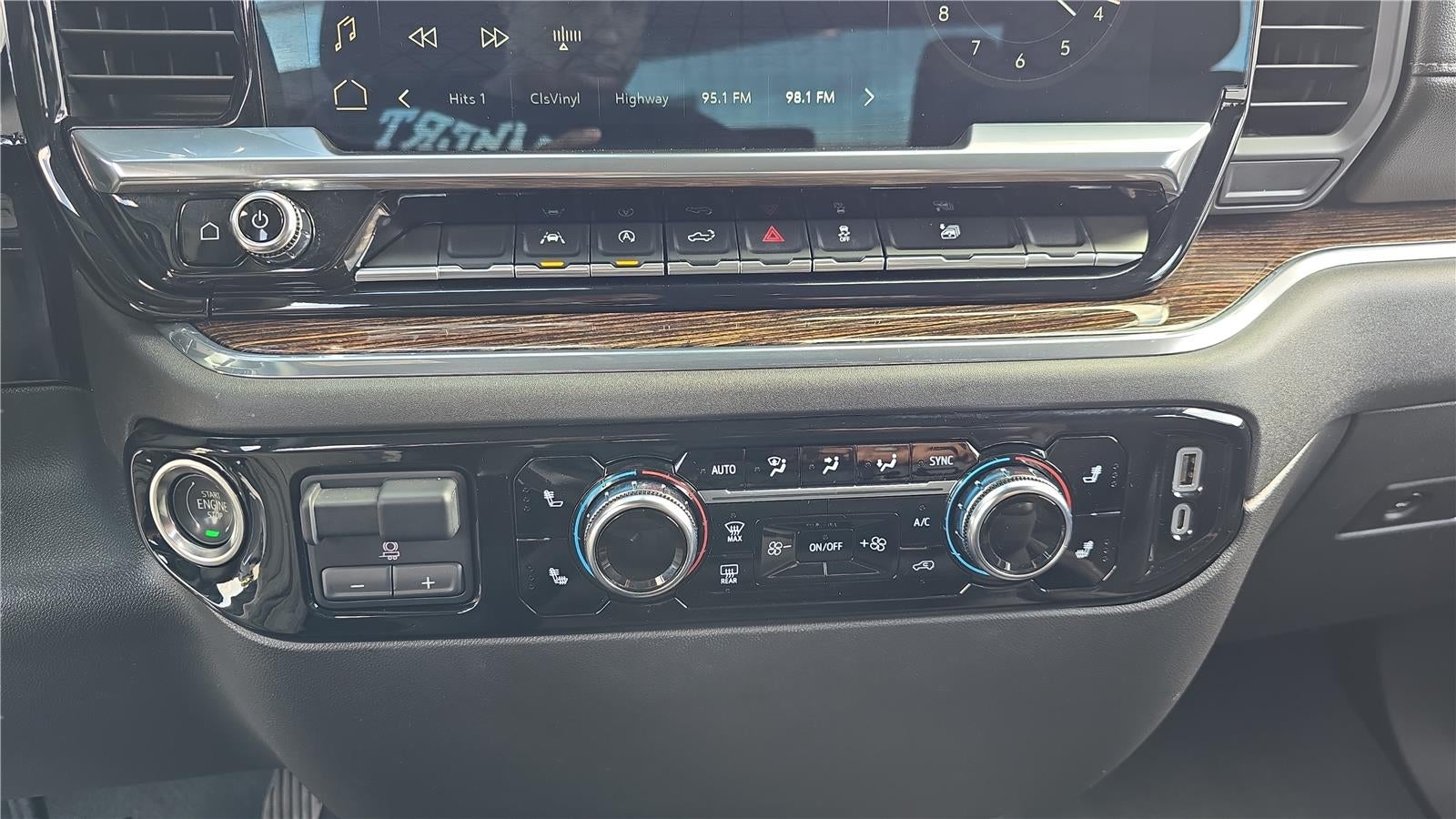 2023 GMC Sierra 1500 SLE