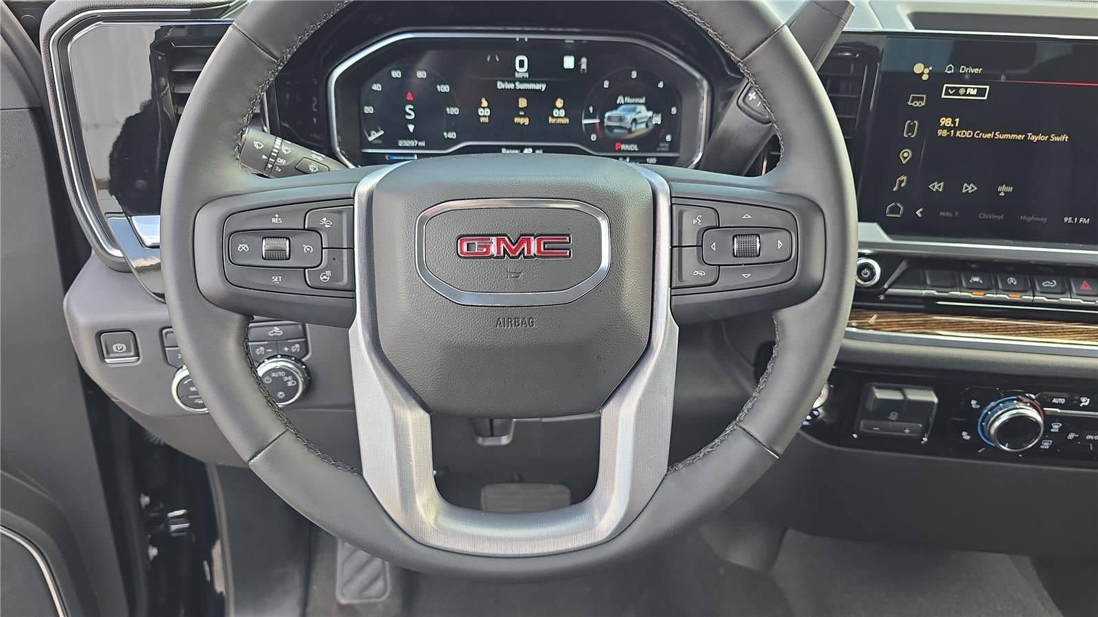 2023 GMC Sierra 1500 SLE