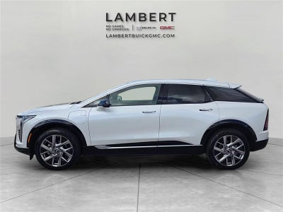 2025 Cadillac OPTIQ Luxury 2