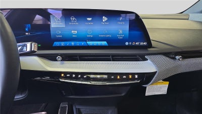 2025 Cadillac OPTIQ Luxury 2