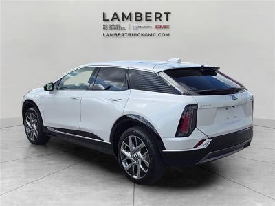 2025 Cadillac OPTIQ Luxury 2