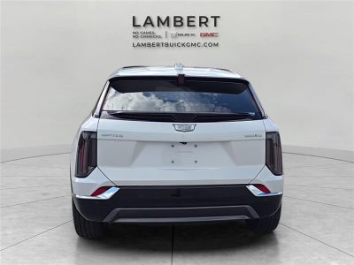 2025 Cadillac OPTIQ Luxury 2