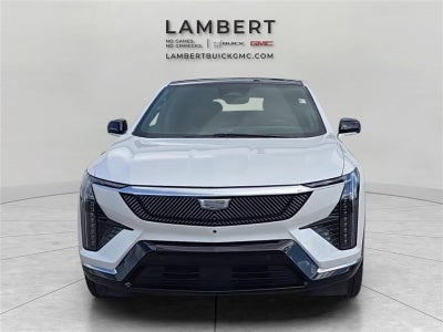 2025 Cadillac OPTIQ Luxury 2