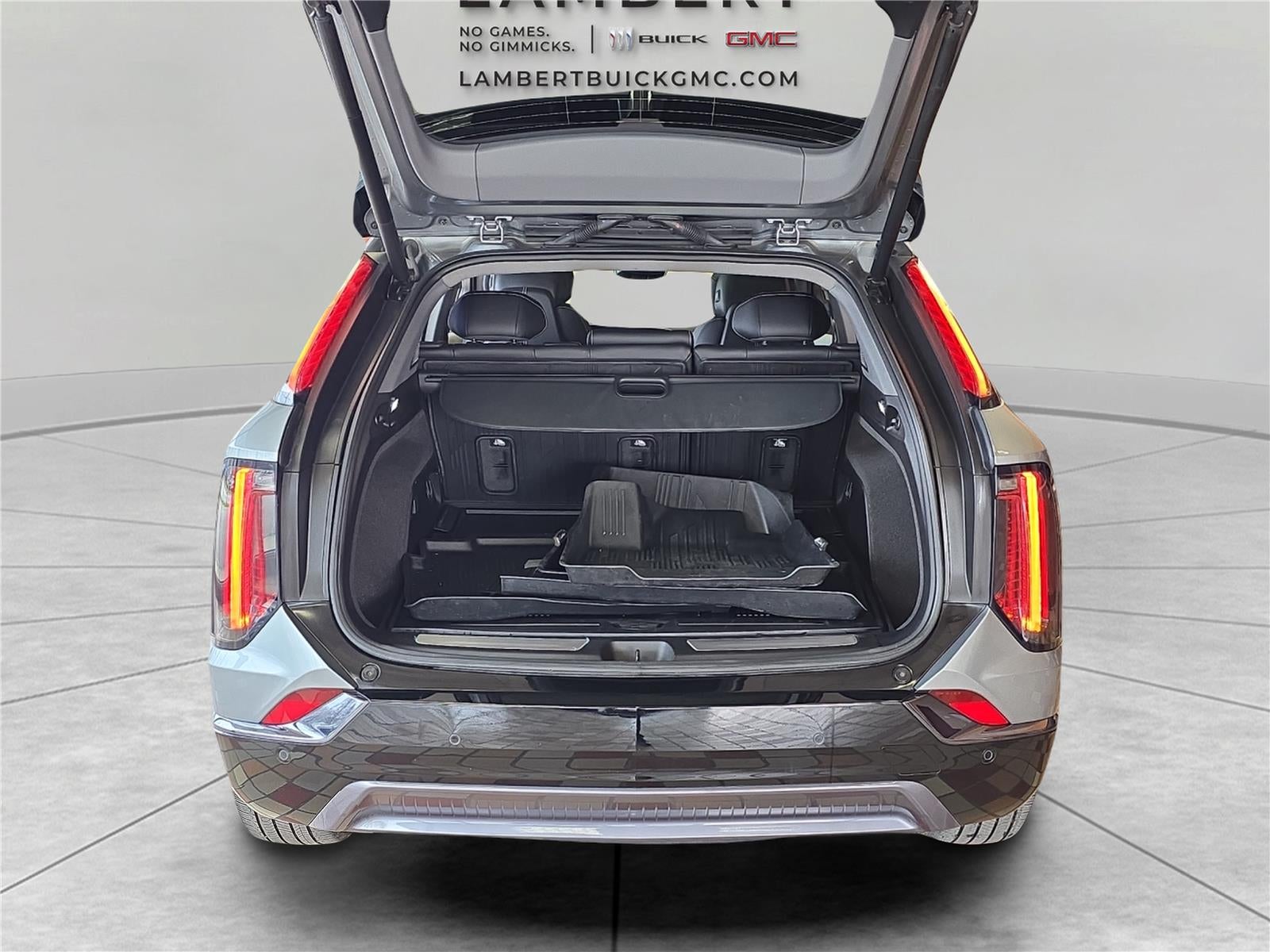 2025 Cadillac OPTIQ Sport 2