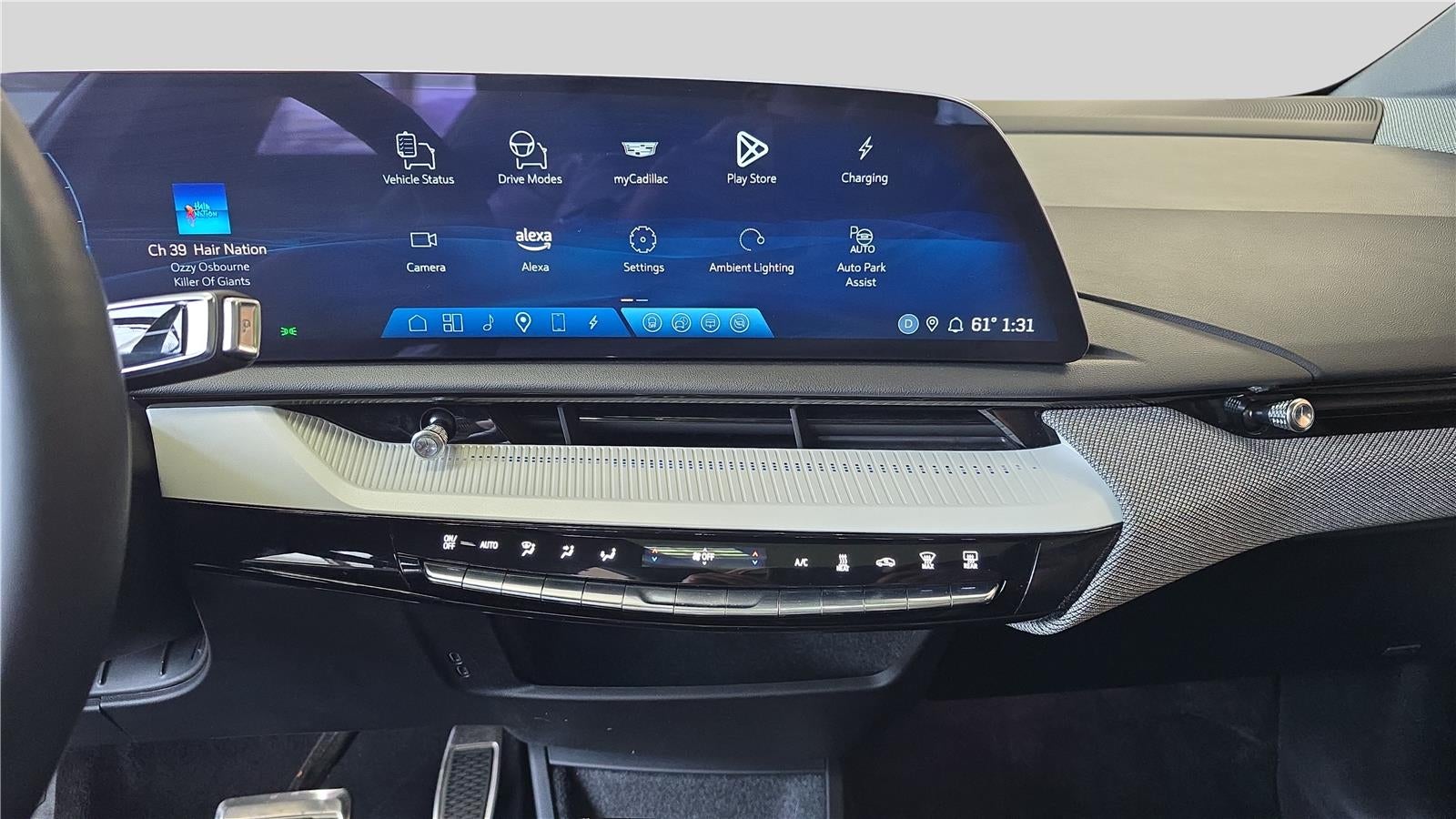 2025 Cadillac OPTIQ Sport 2