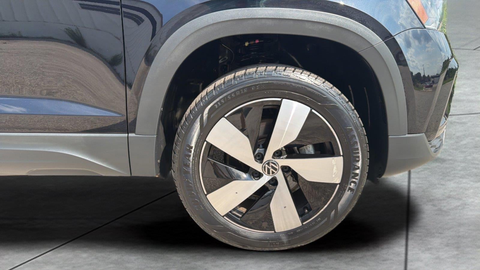 2024 Volkswagen Taos S