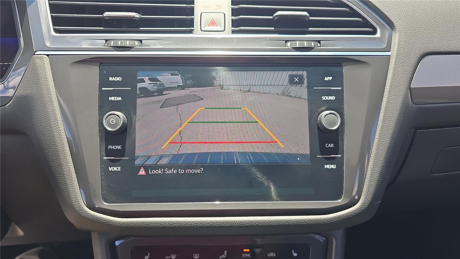 2023 Volkswagen Tiguan SE