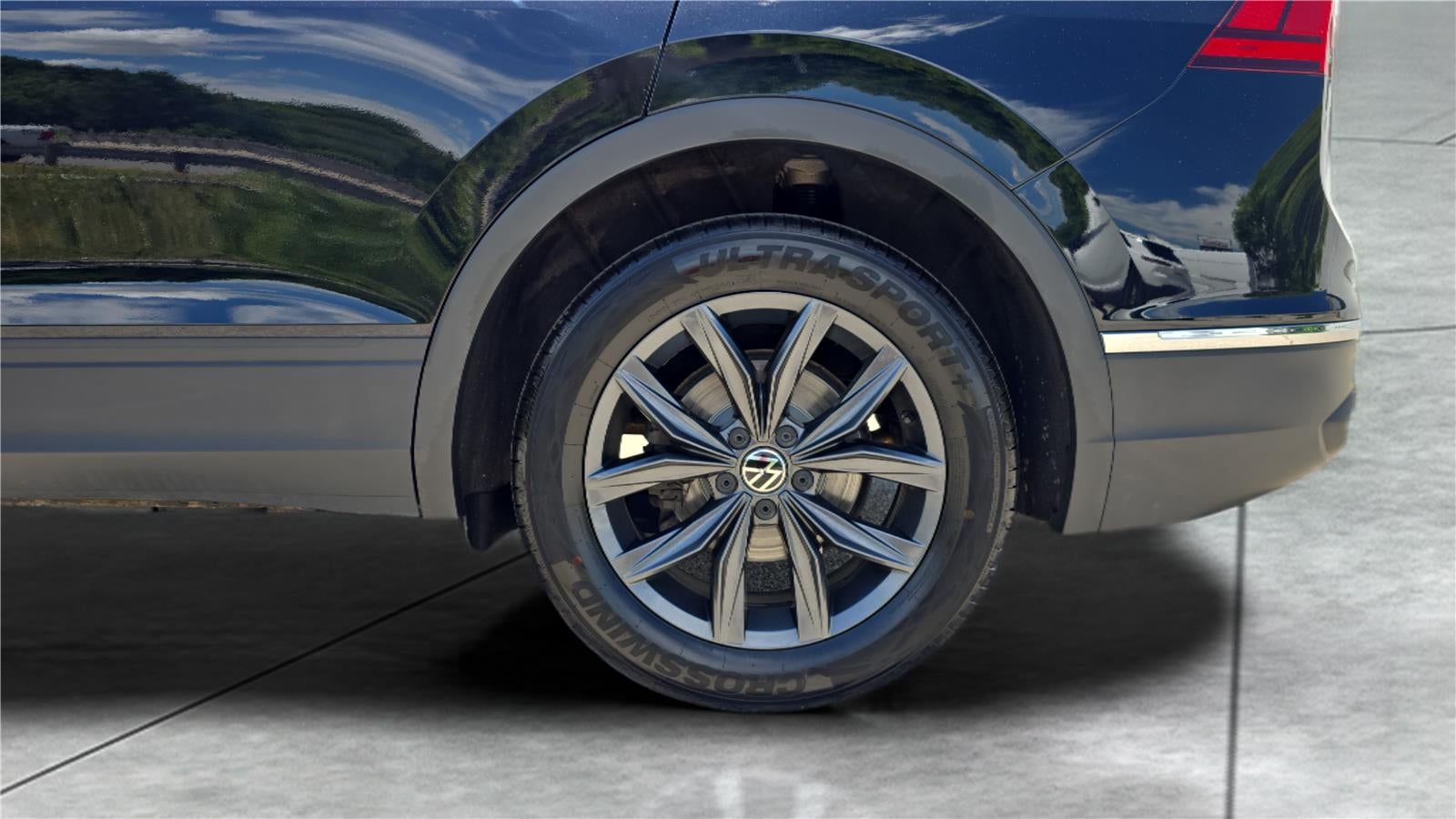 2023 Volkswagen Tiguan SE