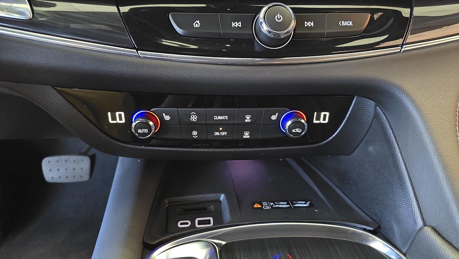 2024 Buick Enclave Essence