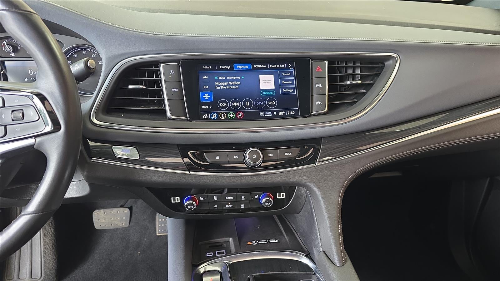 2024 Buick Enclave Essence