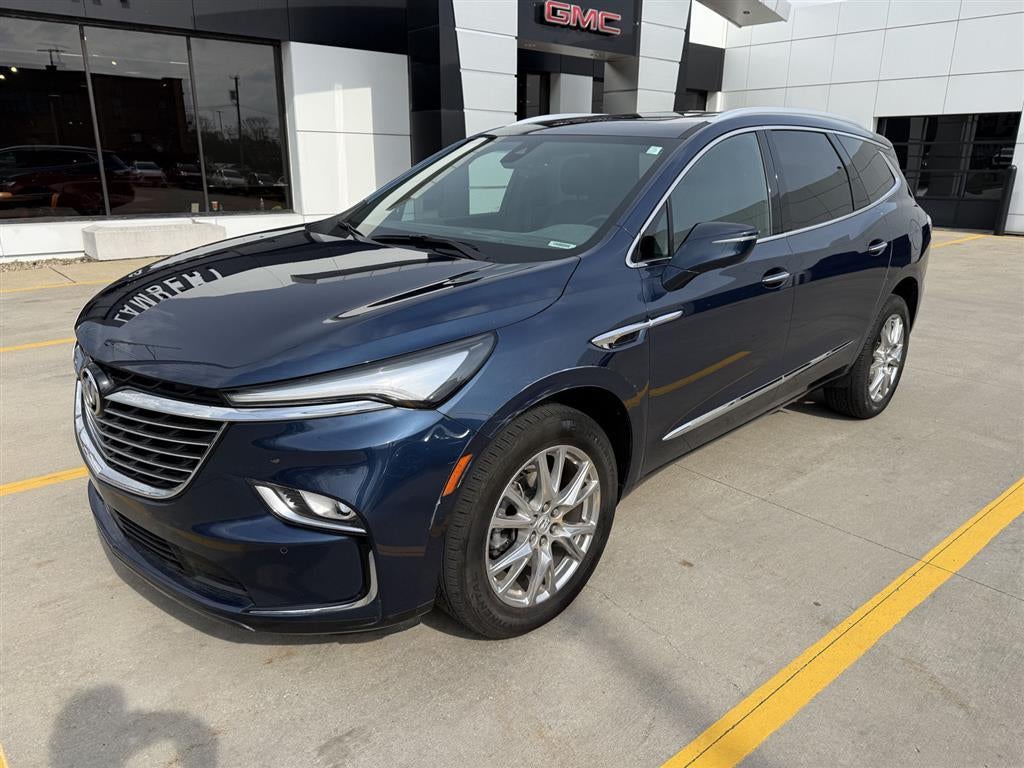 2023 Buick Enclave Essence
