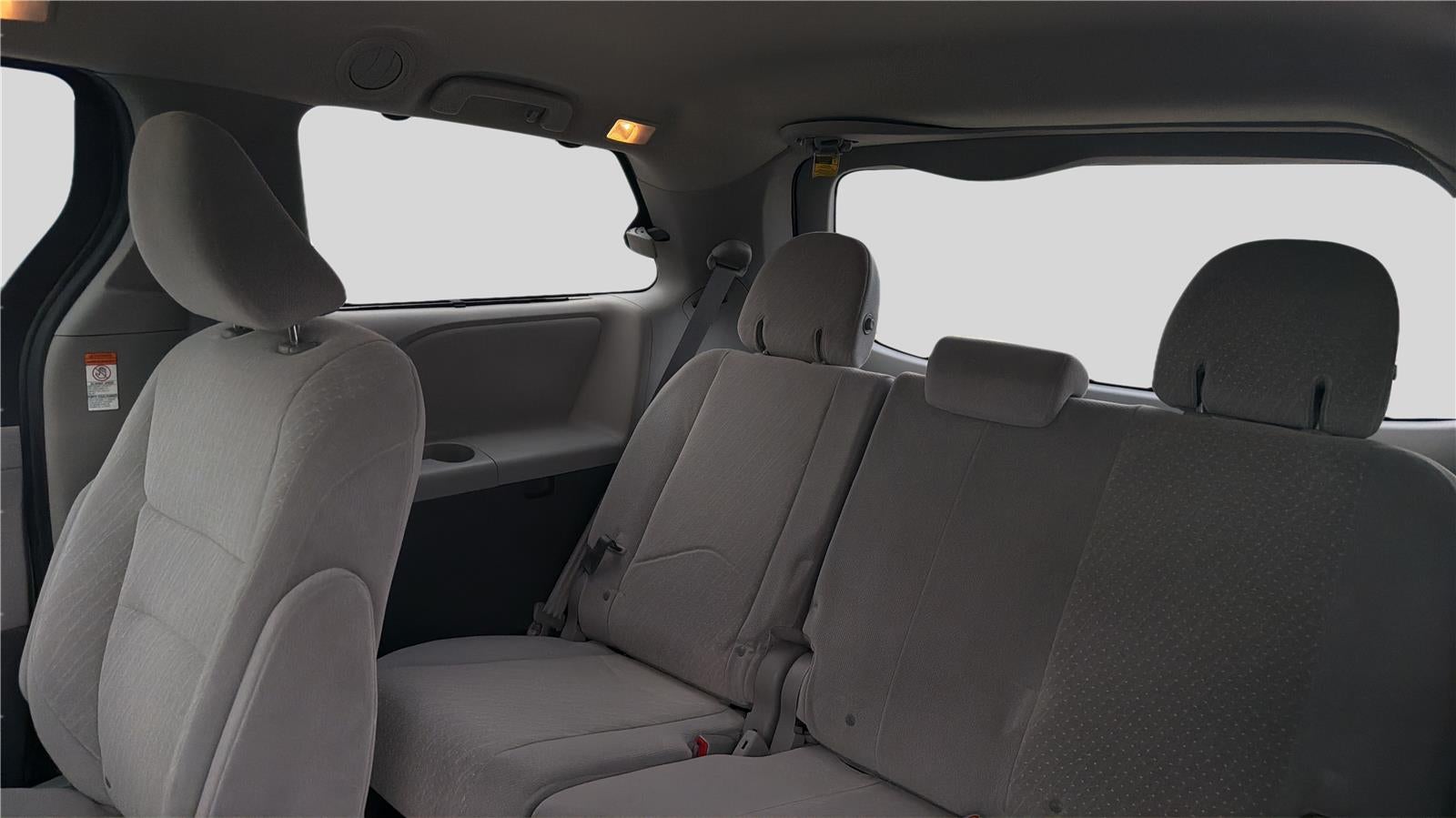 2020 TOYOTA TRUCK SIENNA LE