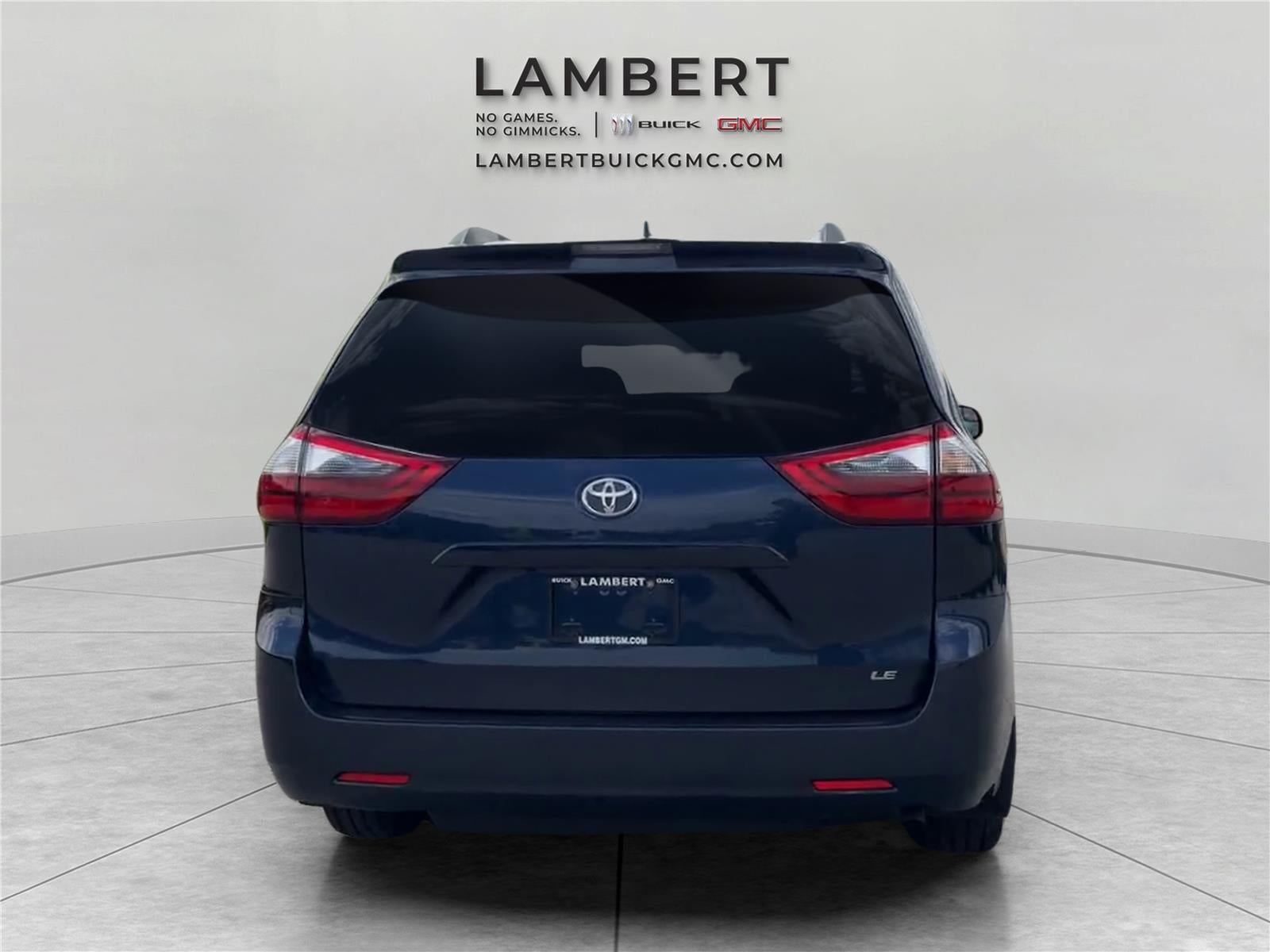 2020 TOYOTA TRUCK SIENNA LE