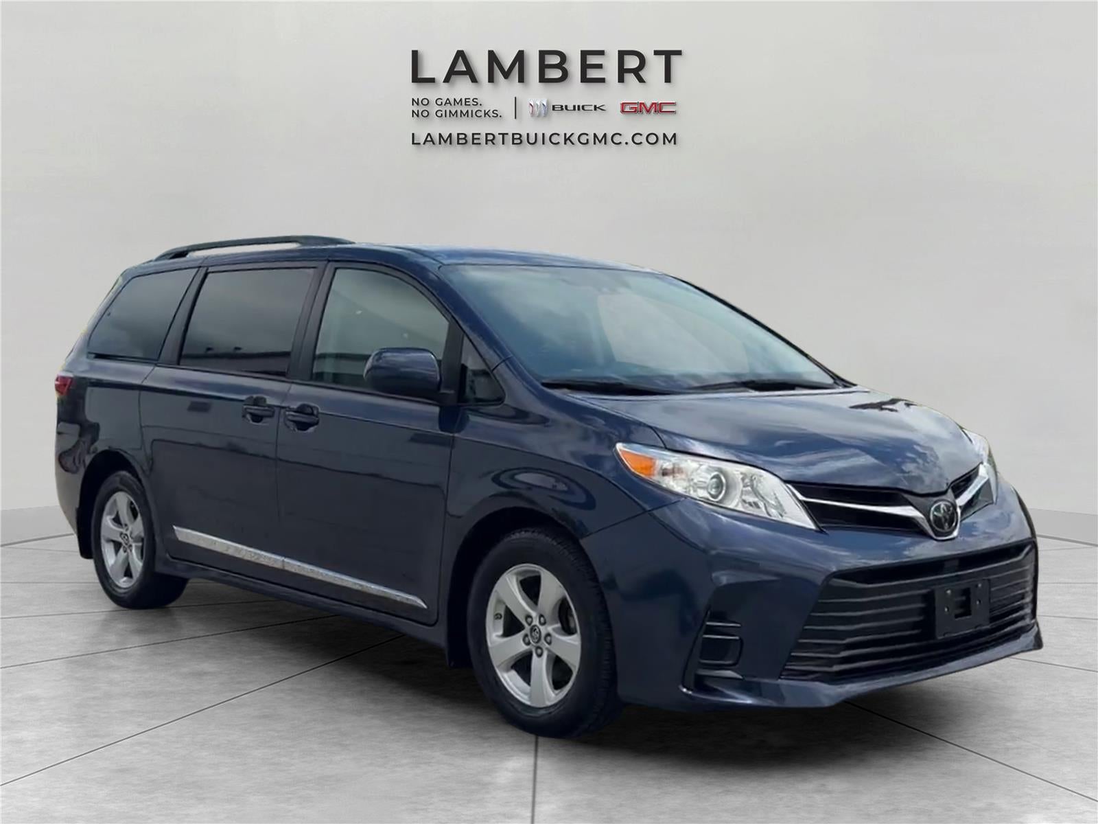 2020 TOYOTA TRUCK SIENNA LE