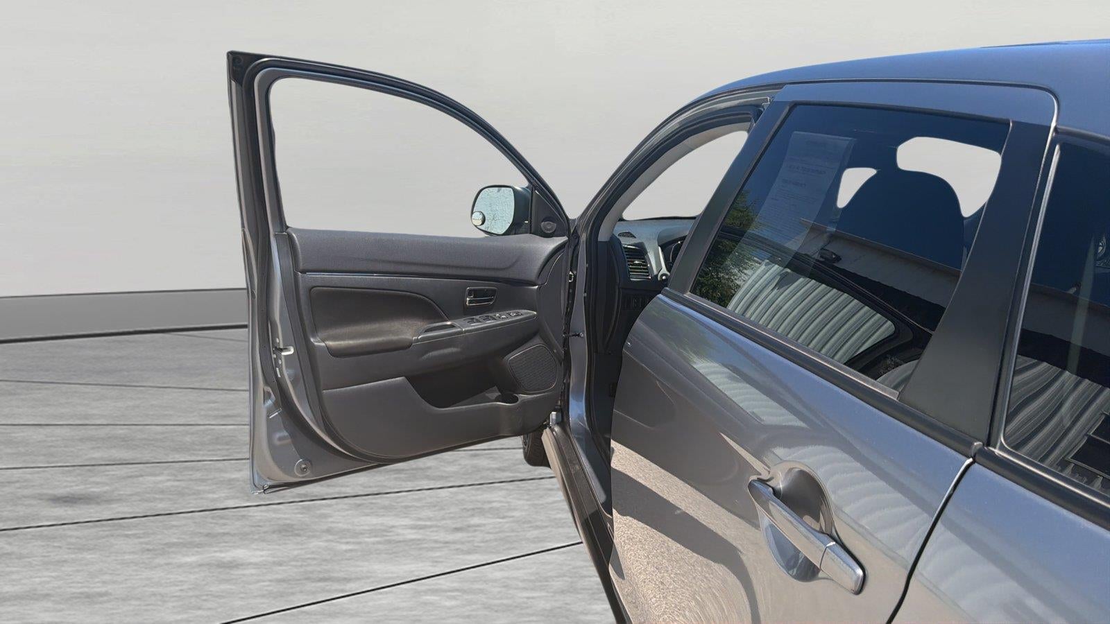 2023 Mitsubishi Outlander Sport ES