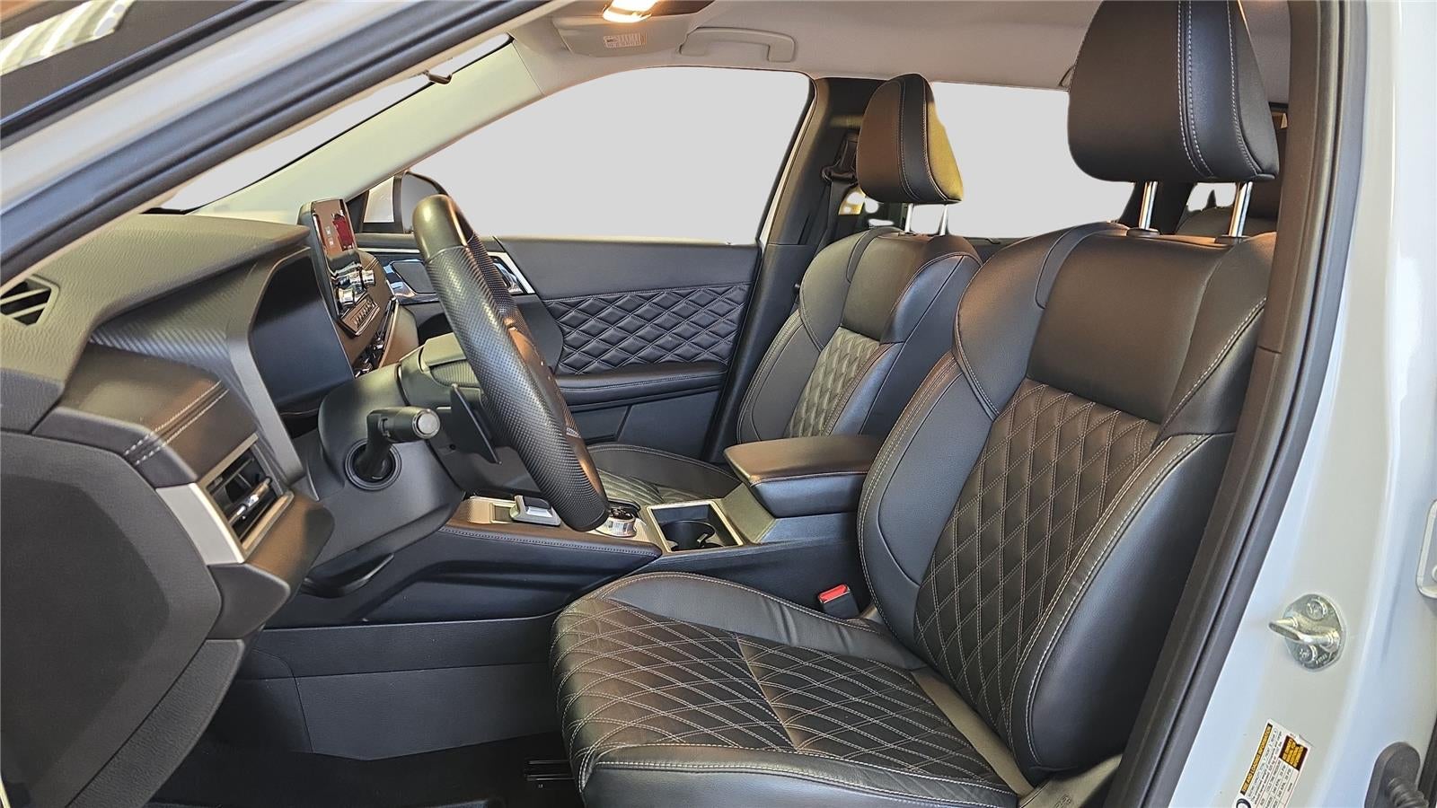 2023 Mitsubishi Outlander SEL