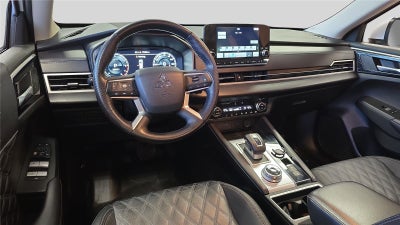 2023 Mitsubishi Outlander SEL