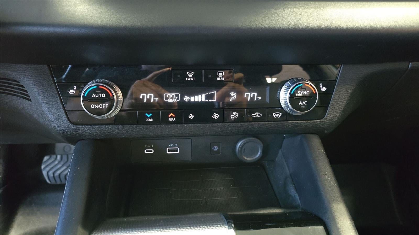 2023 Mitsubishi Outlander SEL