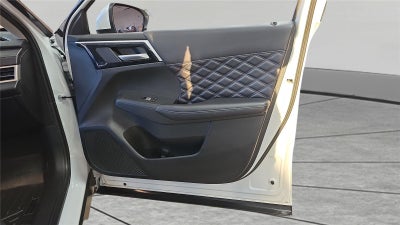 2023 Mitsubishi Outlander SEL