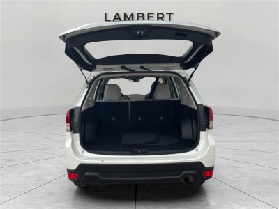 2023 Subaru Forester Base