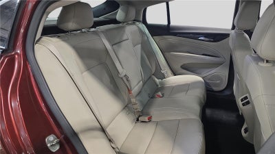 2018 Buick Regal Sportback Essence