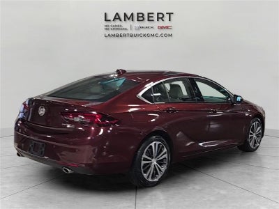2018 Buick Regal Sportback Essence