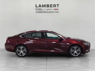 2018 Buick Regal Sportback Essence