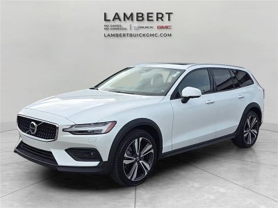 2025 Volvo V60 Cross Country Plus