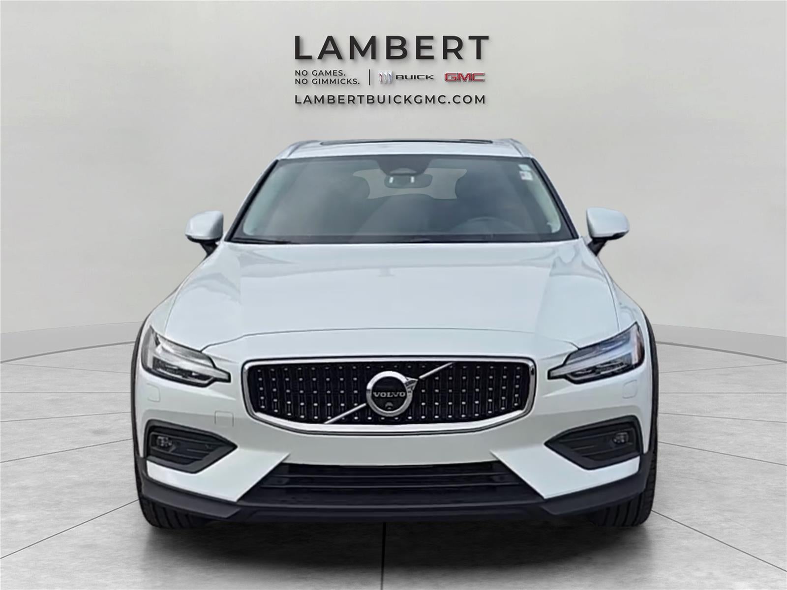 2025 Volvo V60 Cross Country Plus