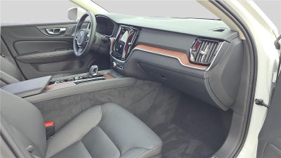 2025 Volvo V60 Cross Country Plus