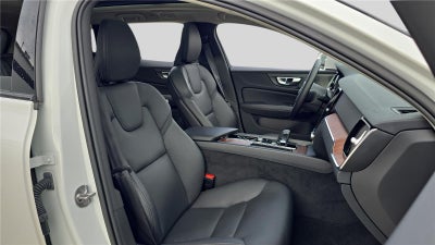 2025 Volvo V60 Cross Country Plus