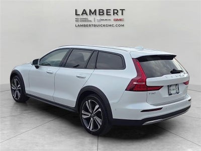 2025 Volvo V60 Cross Country Plus