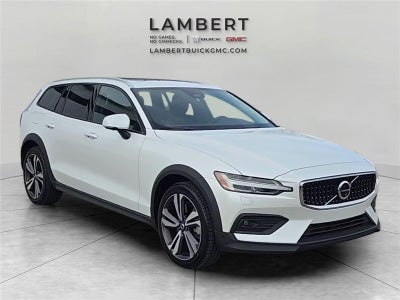 2025 Volvo V60 Cross Country Plus