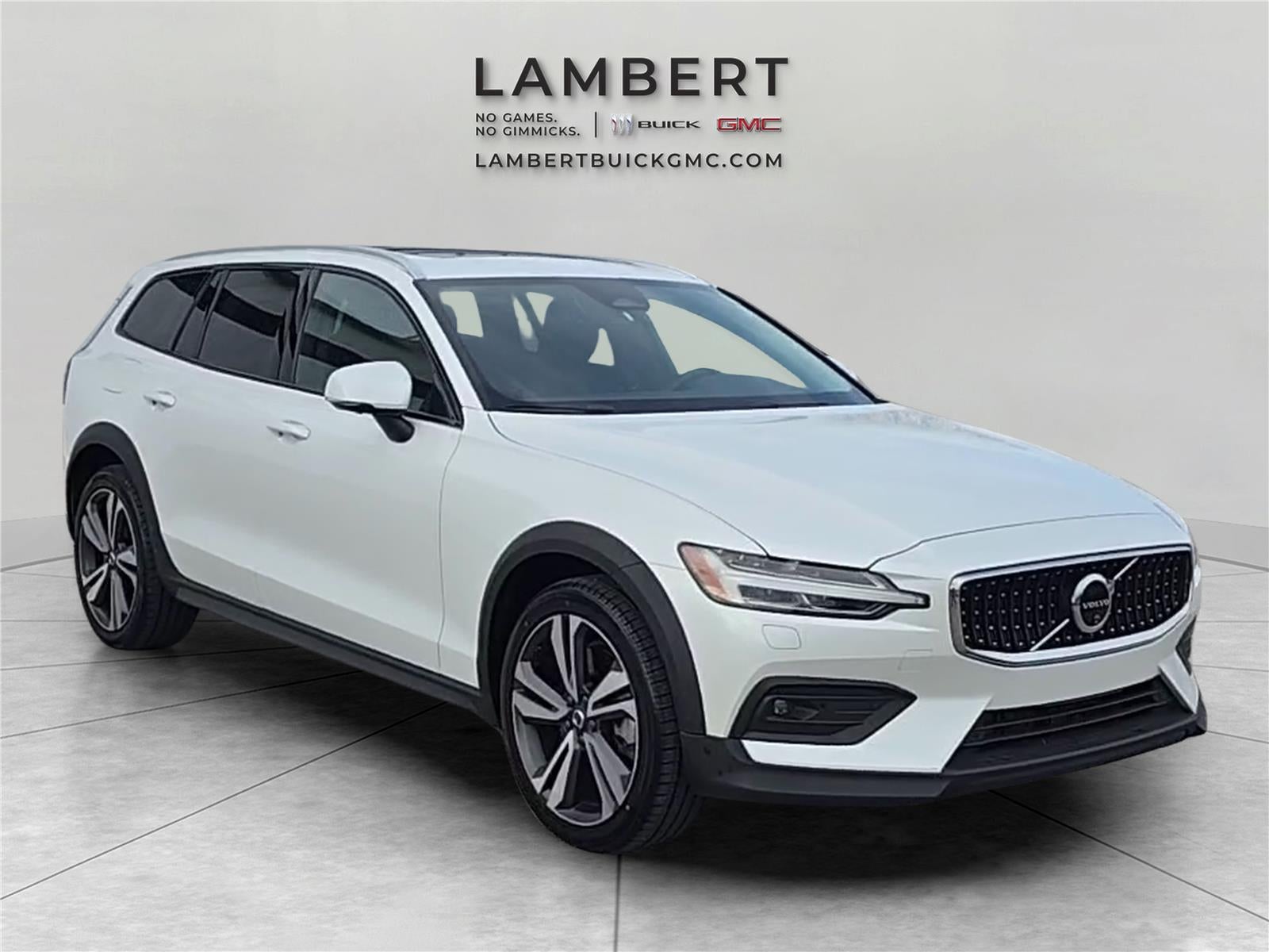 2025 Volvo V60 Cross Country Plus