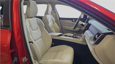 2025 Volvo XC60 Plus