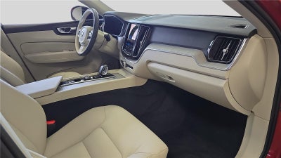 2025 Volvo XC60 Plus