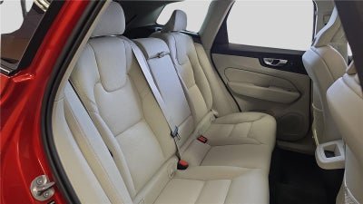 2025 Volvo XC60 Plus