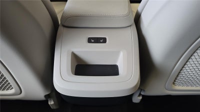 2025 Volvo XC60 Plus