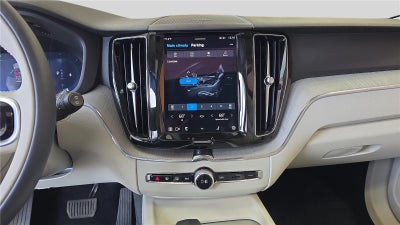 2025 Volvo XC60 Plus