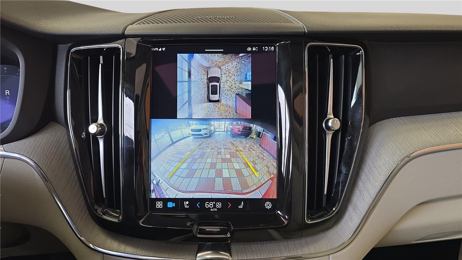 2025 Volvo XC60 Plus