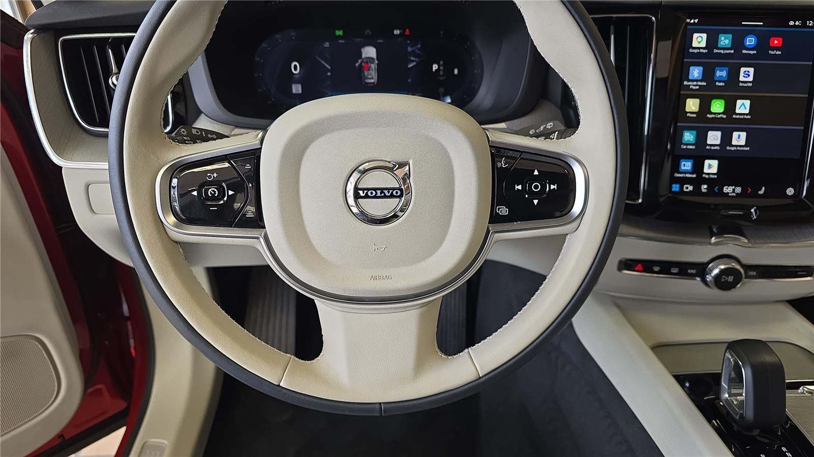 2025 Volvo XC60 Plus