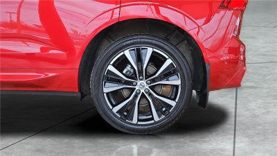 2025 Volvo XC60 Plus